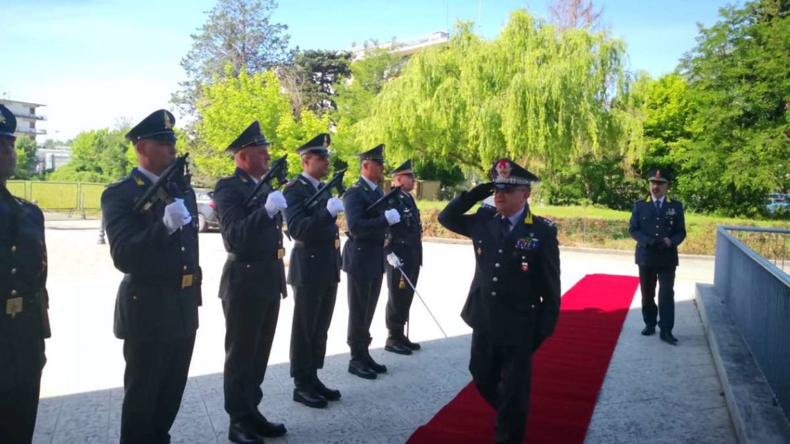 Il Generale Michele Carbone in visita al Gruppo Guardia di Finanza di Cassino