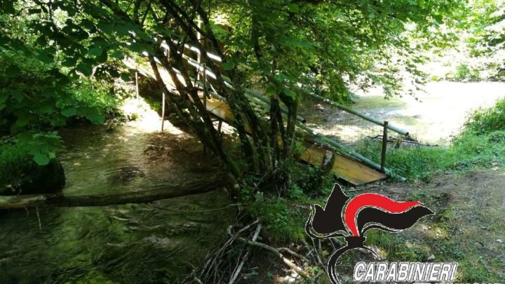 Un ponte abusivo sul fiume Aniene a Trevi nel Lazio, denunciato un 58enne