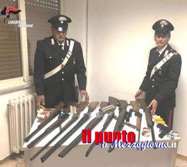 Litiga e minaccia la cognata, sequestrati nove fucili ed una pistola ad un 62enne Litiga e minaccia la cognata, sequestrati nove fucili ed una pistola ad un 62enne