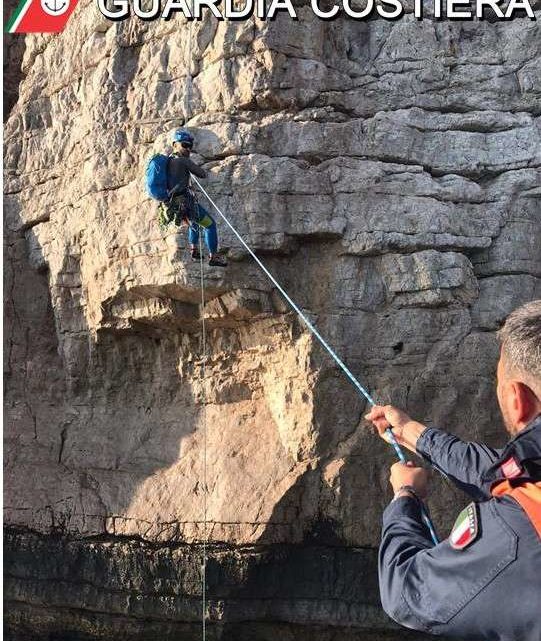 Gaeta, rocciatori bloccati nella Grotta del Turco su Monte Orlando, soccorsi dalla Capitaneria di Porto