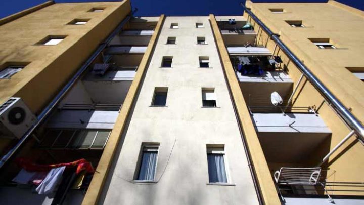 Cassino – Torna a casa dopo il funerale del marito, disabile trova l’alloggio occupato