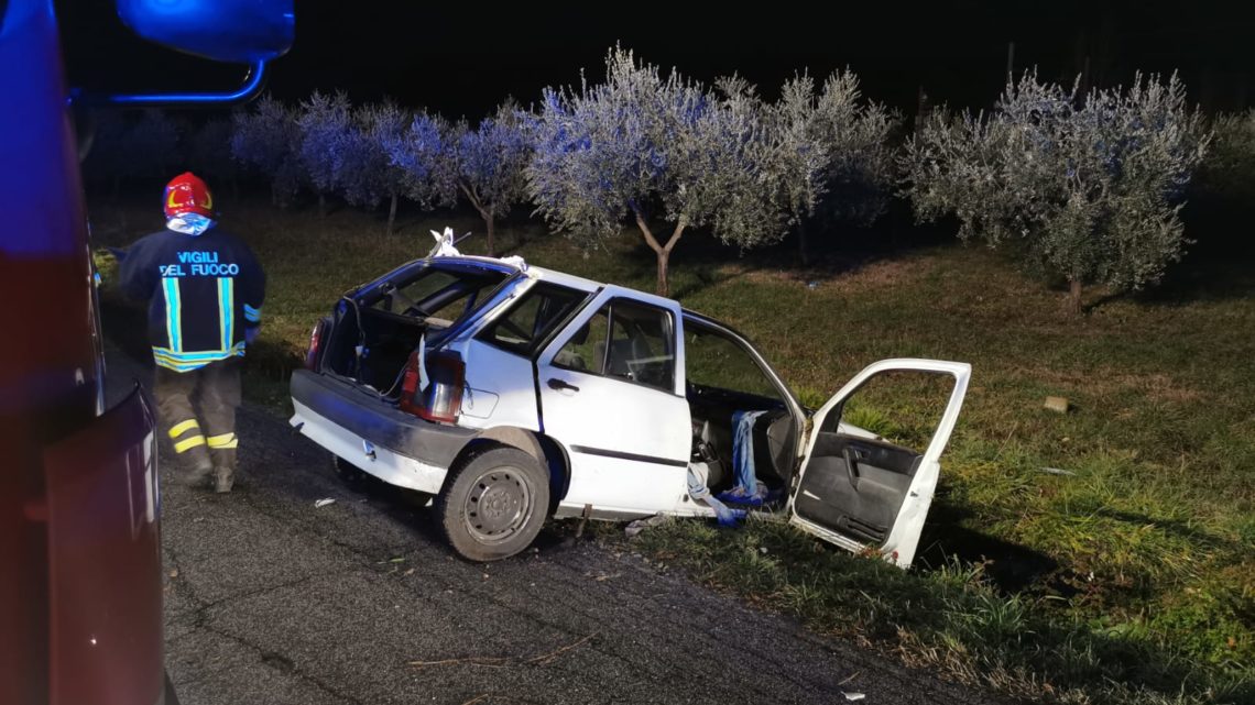 Esce di strada a Cassino, ferito 66 enne