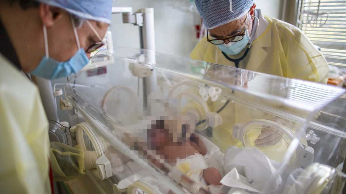 Bimbo nasce da mamma positiva a Coronavirus a Roma, sta bene Bimbo nasce da mamma positiva a Coronavirus a Roma, sta bene