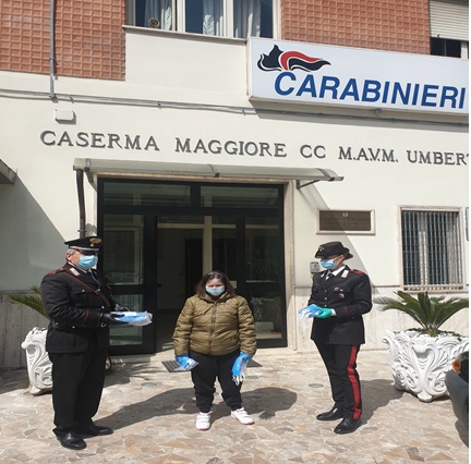 Carabinieri e Associazione Italiana Persone Down consegnano mascherine ai cittadini di Pontecorvo