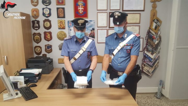 Fermati a Cassino con mezzo chilo di cocaina, arrestati fratelli di Torre Annunziata