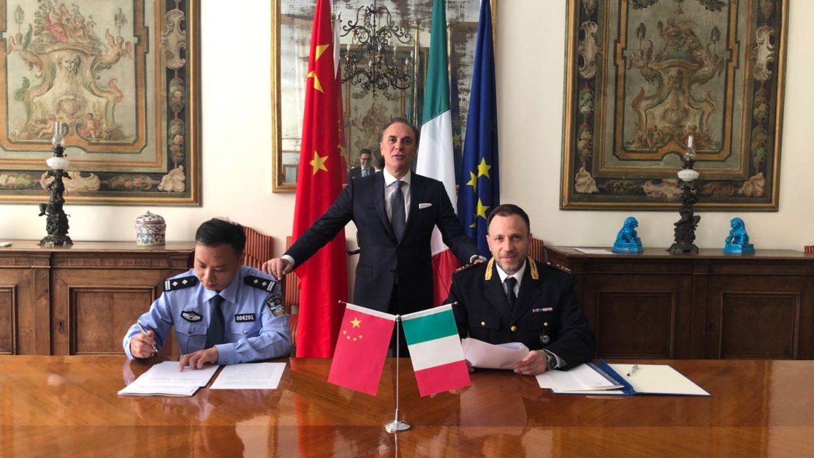 Il ministero di pubblica sicurezza cinese dona 55mila mascherine alle forze dell’ordine italiane