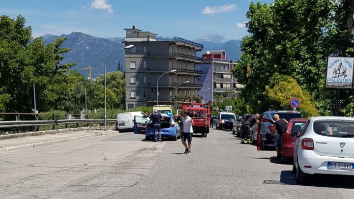 Cassino – Incidente stradale su viale Bonomi, soccorsi sul posto