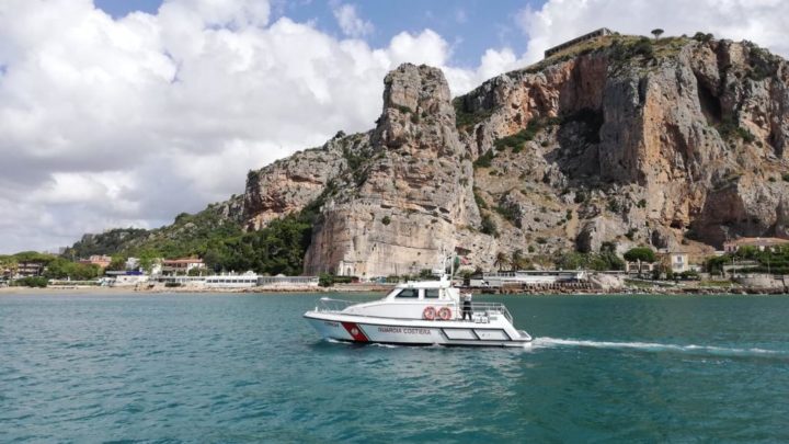 Guardia Costiera di Gaeta e Terracina: soccorsa imbarcazione con avaria al motore al largo delle coste sud-laziali