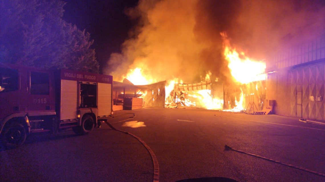 Inferno alla Legni Sud a Cassino, altra azienda distrutta da incendio