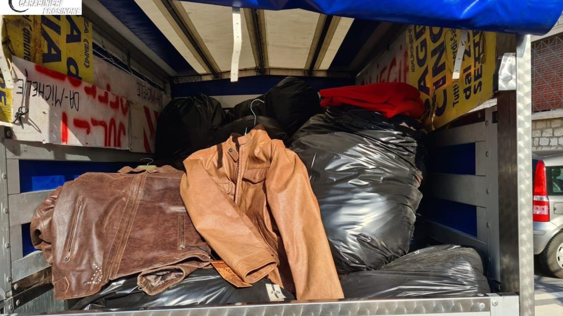 Maxi furto da 70mila euro in capi d’abbigliamento a Cassino, carabinieri arrestano uno dei 4 ladri Maxi furto da 70mila euro in capi d’abbigliamento a Cassino, carabinieri arrestano uno dei 4 ladri
