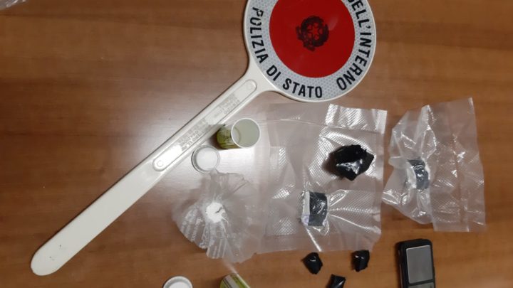 Cassino – Pizzeria trasformata in base di spaccio, arrestato il titolare