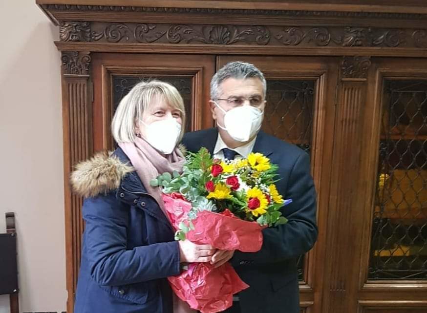 Cassino – La segretaria del Comune Valeria Nardone va in pensione, il saluto del sindaco
