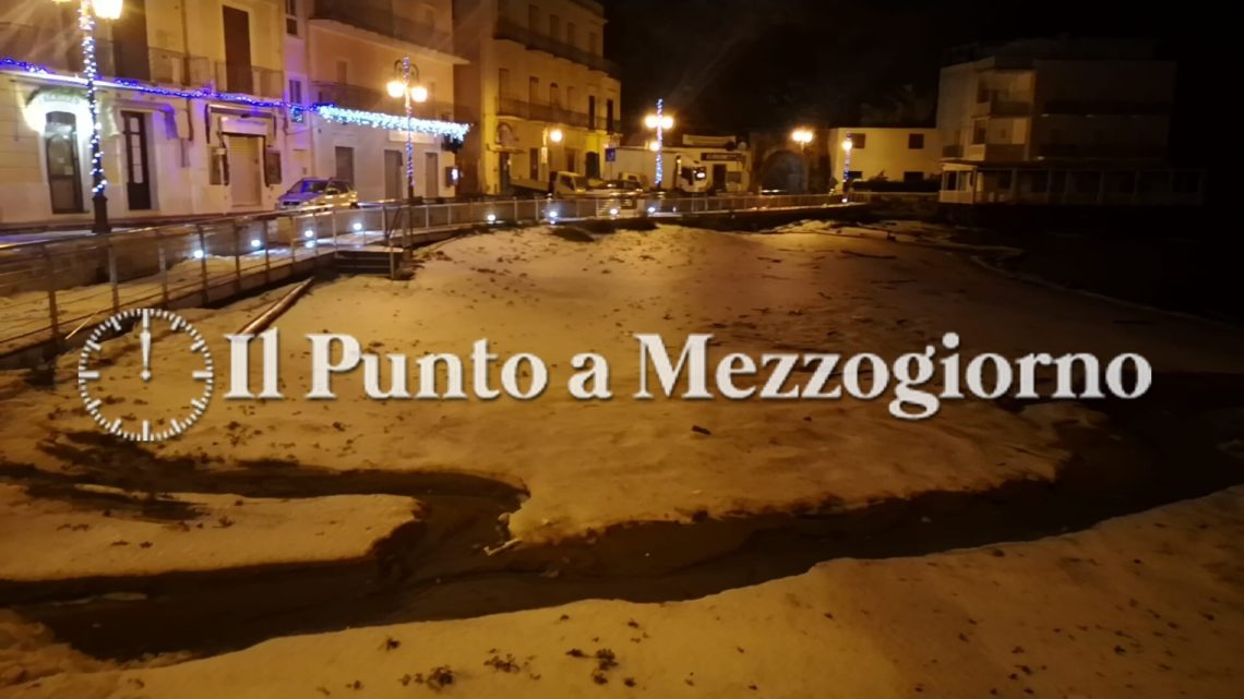 Fulmini e grandine su Ponza, una tempesta si abbatte sull’isola e la paralizza – FOTO E VIDEO