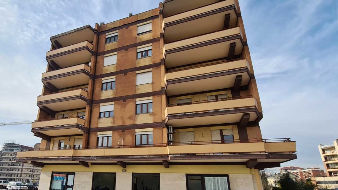 Furto nei locali della sede Uil di Frosinone, rubati computers e telefoni Furto nei locali della sede Uil di Frosinone, rubati computers e telefoni