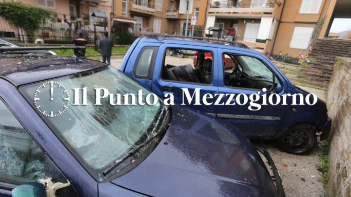 Capodanno 2021, tre feriti a Caserta e auto distrutte