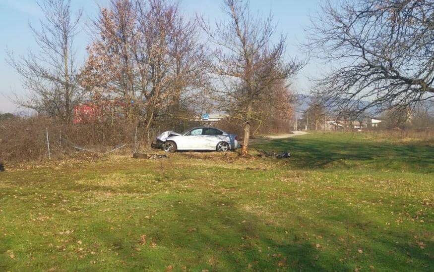Frosinone: esce di strada nella notte e si schianta contro albero, morto 25enne Frosinone: esce di strada nella notte e si schianta contro albero, morto 25enne