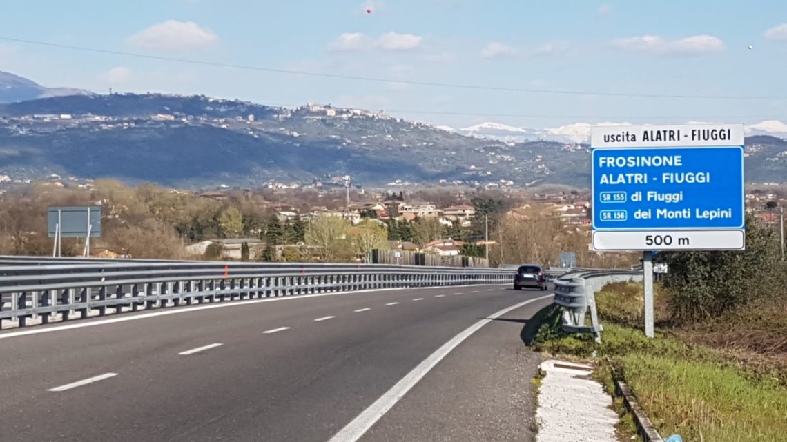 Autorizzata la Polizia Locale di Alatri per l’installazione di fototrappole sulla SS214 Maria e Isola Casamari Autorizzata la Polizia Locale di Alatri per l’installazione di fototrappole sulla SS214 Maria e Isola Casamari