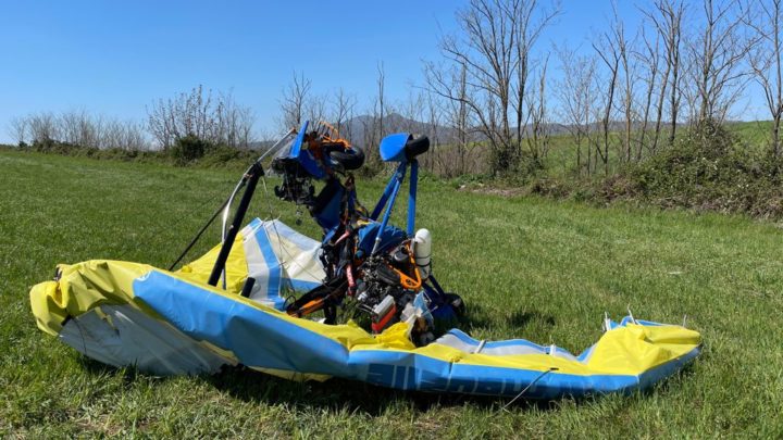 Si schianta al suolo con il deltaplano a motore, ferito 44enne di Frosinone