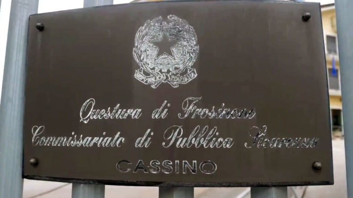 Madre di Cassino denuncia scomparsa del figlio negli Usa, ragazzo rintracciato torna in Italia