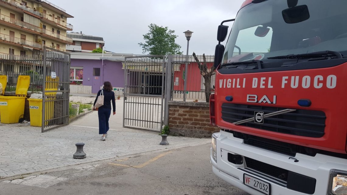 Falso allarme antincendio nella scuola dell’infanzia di via Zamosch Falso allarme antincendio nella scuola dell’infanzia di via Zamosch