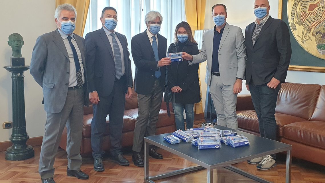 La Provincia dona 150mila mascherine agli studenti del territorio