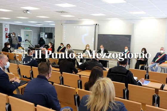 La Corte ed i giudici popolari durante il processo (foto A. Nardelli)