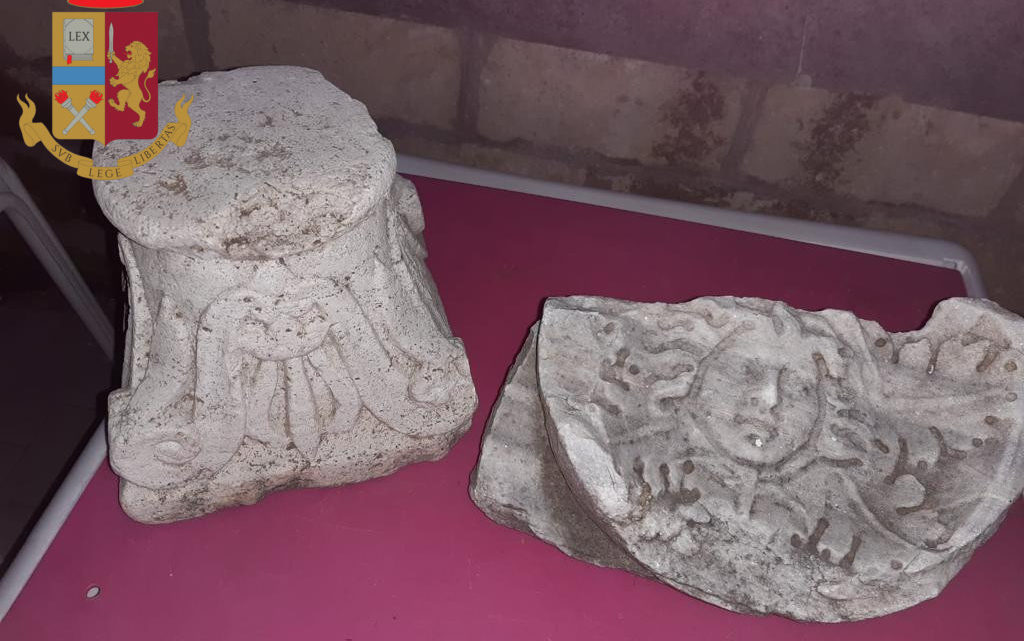 Roma – Reperti storici sequestrati grazie alla segnalazione di un archeologo, tre denunciati