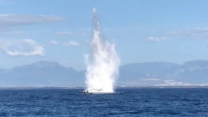 Formia – È stato fatto brillare in mare l’ordigno bellico rinvenuto nel porto