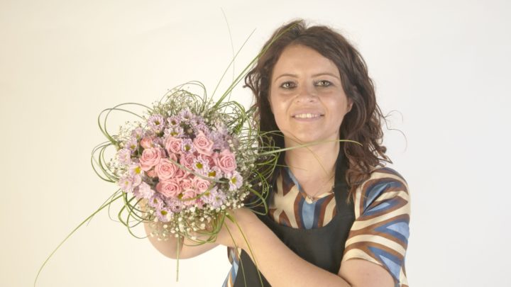 Cassino, Katia Santamaria, vince con il “bouquet di Katia” il concorso internazionale Interflora