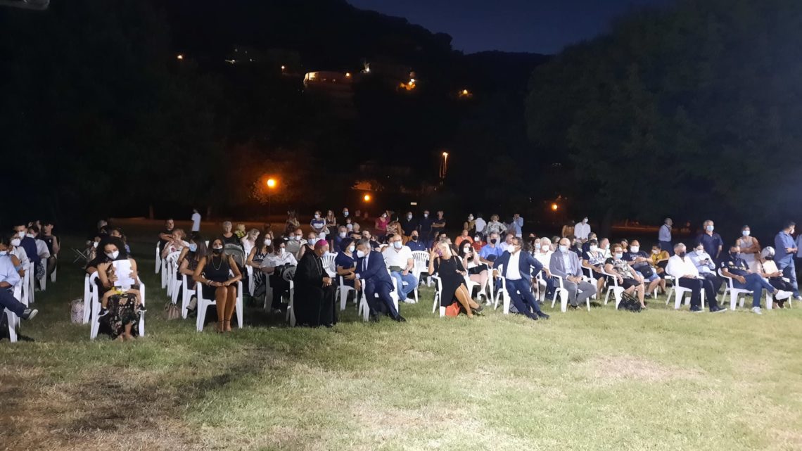 Cassino – Cerimonia nella villa comunaleper ricordare le 57 vittime del covid