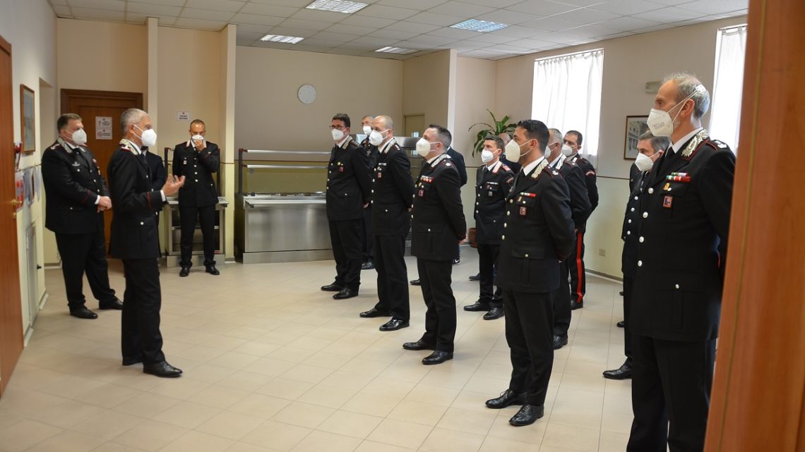Il Generale di Divisione Antonio de Vita visita il Comando Provinciale Carabinieri di Frosinone Il Generale di Divisione Antonio de Vita visita il Comando Provinciale Carabinieri di Frosinone