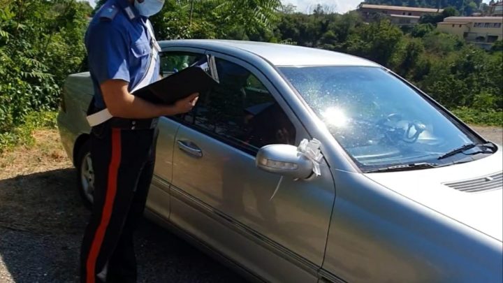 Si autoinvitava ai banchetti nuziali e rubava nella auto, arrestato 45enne nel viterbese