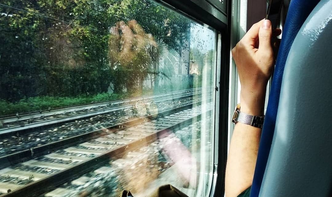 Violenza sessuale su 15enne sul treno per Civitavecchia, arrestato 34enne