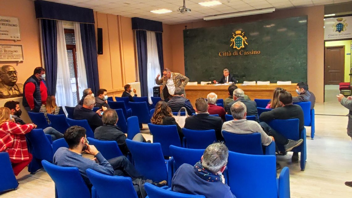 Emergenza rifiuti in Ciociaria, il Cassinate chiama in causa la Regione Lazio Emergenza rifiuti in Ciociaria, il Cassinate chiama in causa la Regione Lazio