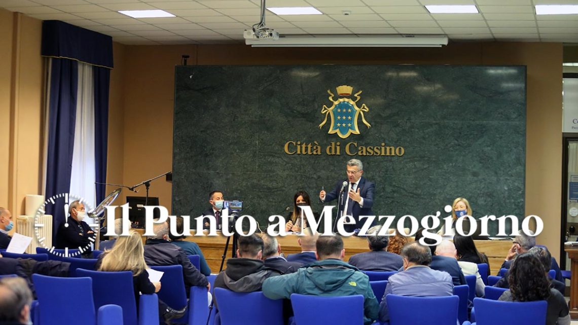 Cassino – Il sindaco Salera in Consiglio Comunale: “Da domani riprenderà la raccolta dei rifiuti indifferenziati”