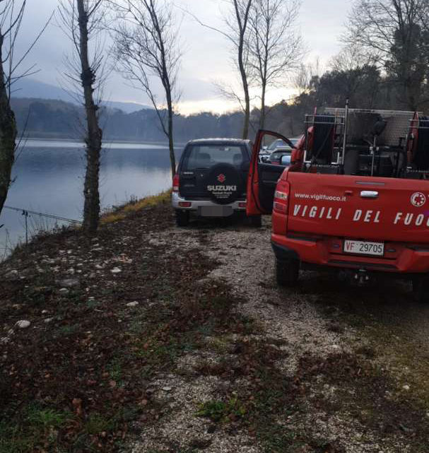 Va a pesca con gli amici, ricerche in corso per un ragazzo a Torcino Va a pesca con gli amici, ricerche in corso per un ragazzo a Torcino