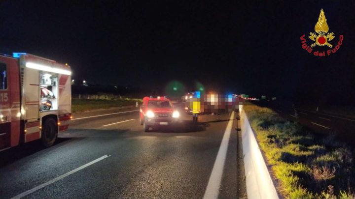 Imbocca l’autostrada contromano, strage sullA1 a Capua