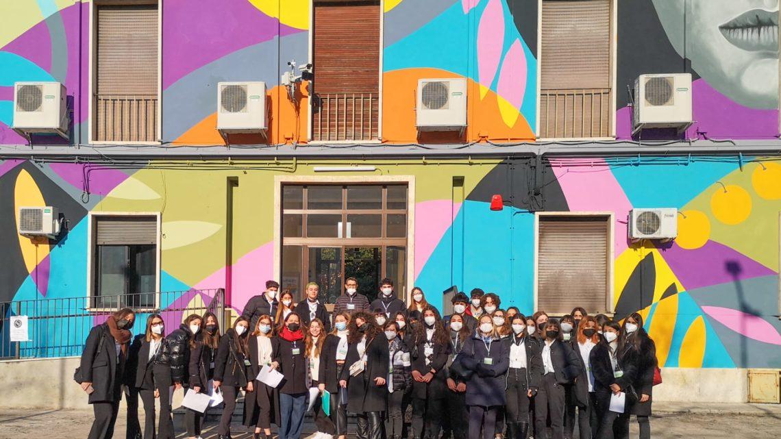Grossi: “Finalmente turisti e visitatori nella piazza della street art e tra le meraviglie del medioevo grazie al FAI” Grossi: “Finalmente turisti e visitatori nella piazza della street art e tra le meraviglie del medioevo grazie al FAI”