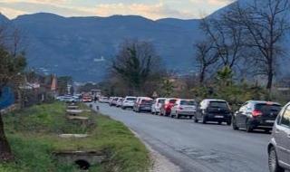 Cassino – Auto finisce nella cunetta sulla Casilina, soccorsi sul posto