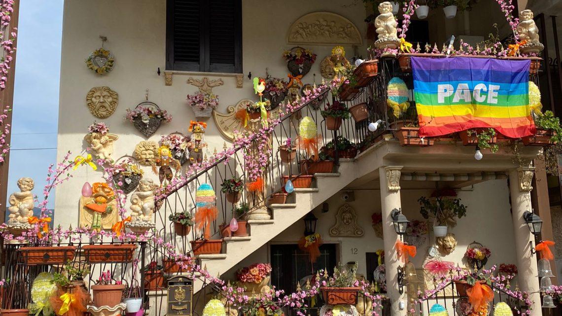 La casa dei Pallucci a Cassino si veste di Pasqua e di pace La casa dei Pallucci a Cassino si veste di Pasqua e di pace