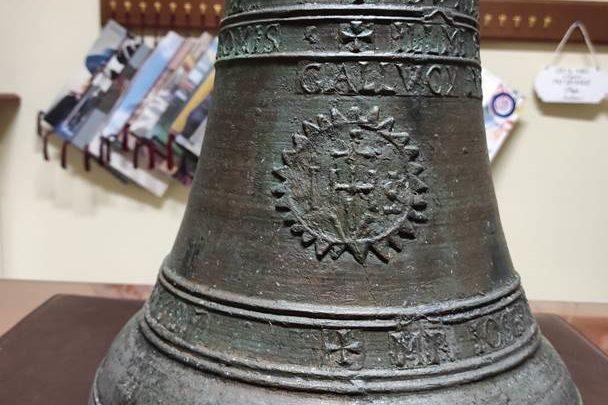 Torna a Rocca d’Evandro la campana seicentesca proveniente dalla Santuario di Santa Maria di Mortola