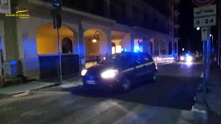 Frode fiscale su “gomma” e prostituzione a Frosinone, due arresti e sequestri per 100 milioni