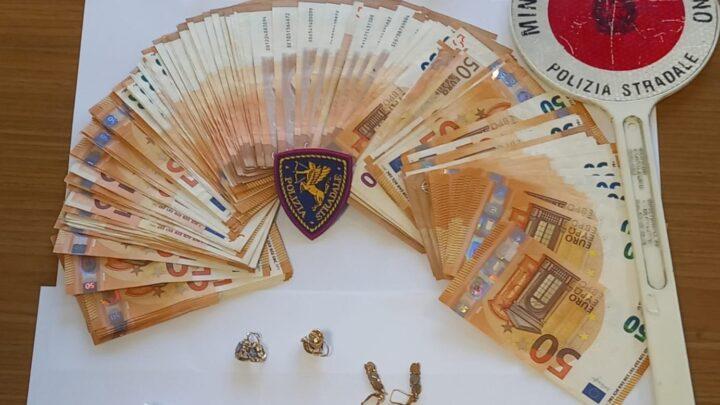 Truffano anziani a Guidonia Montecelio, arrestati dalla polizia stradale di Cassino