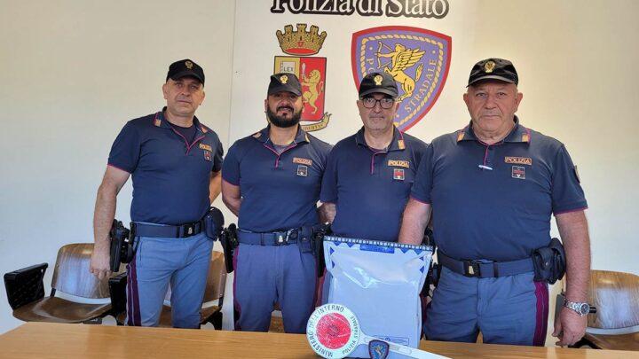 Cassino: due chili di hashish in auto sull’A1, coppia in manette