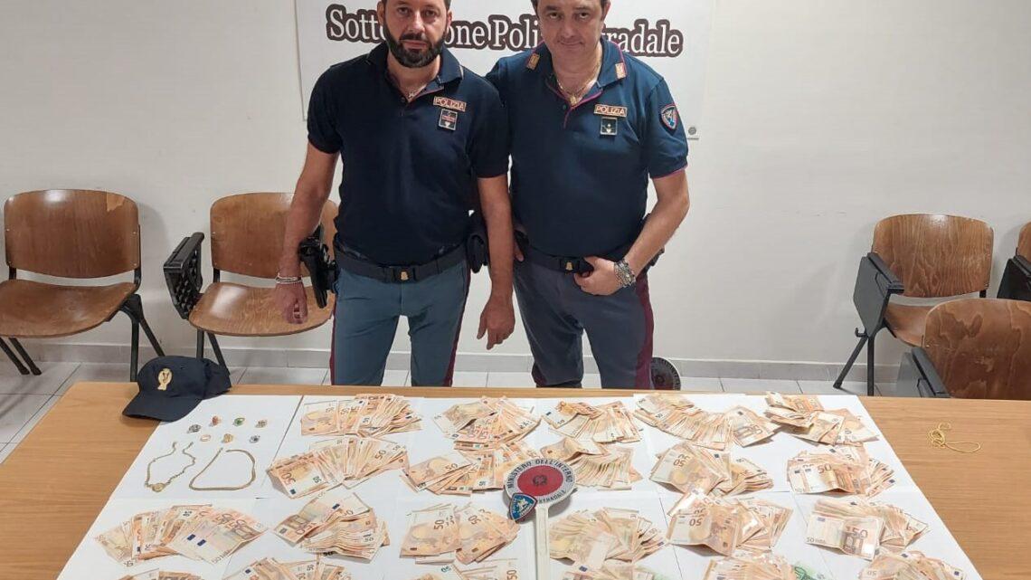 Truffano anziani a Civitavecchia, arrestati dalla polizia stradale di Cassino