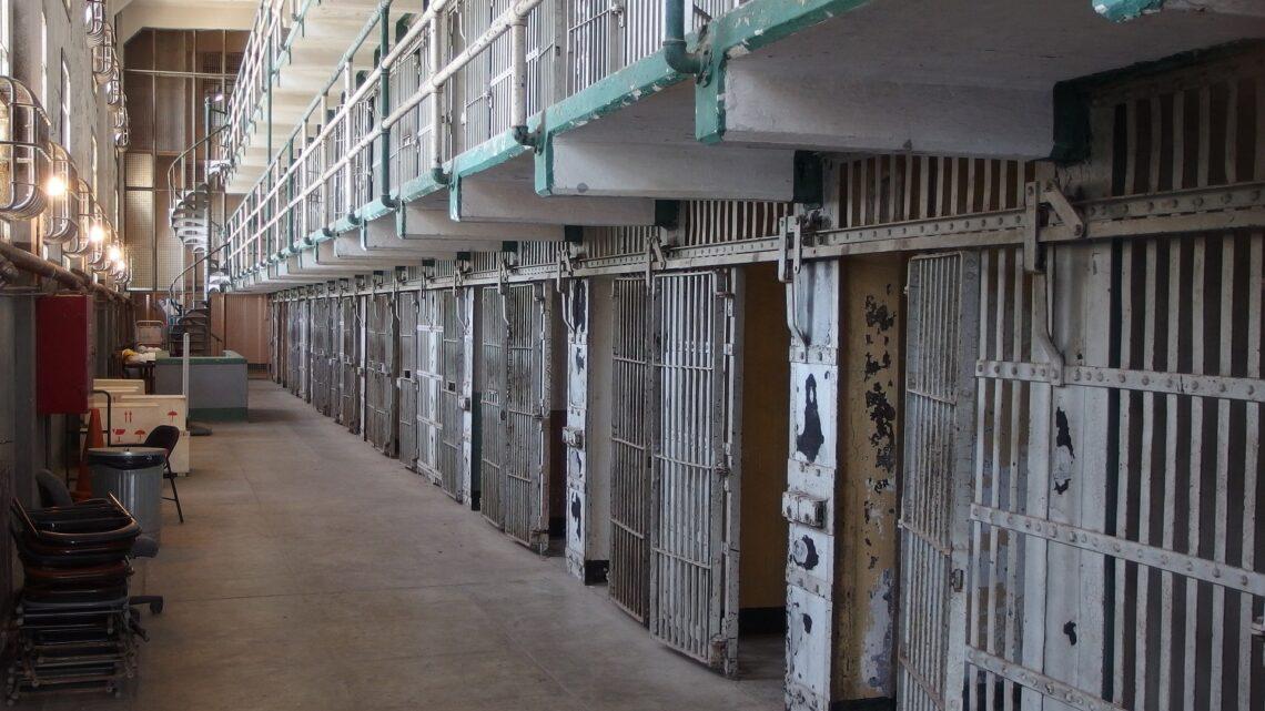 Sventata clamorosa evasione di un detenuto dal carcere di Regina Coeli a Roma