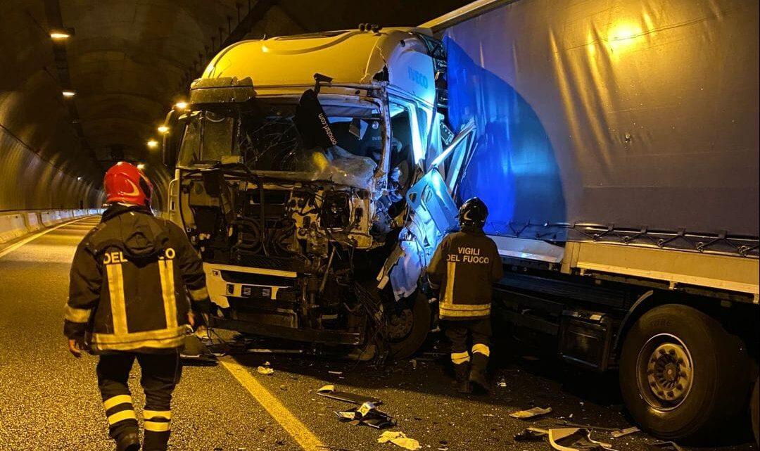 Incidente tra due auto e un tir, chiusa la monti Lepini a Priverno