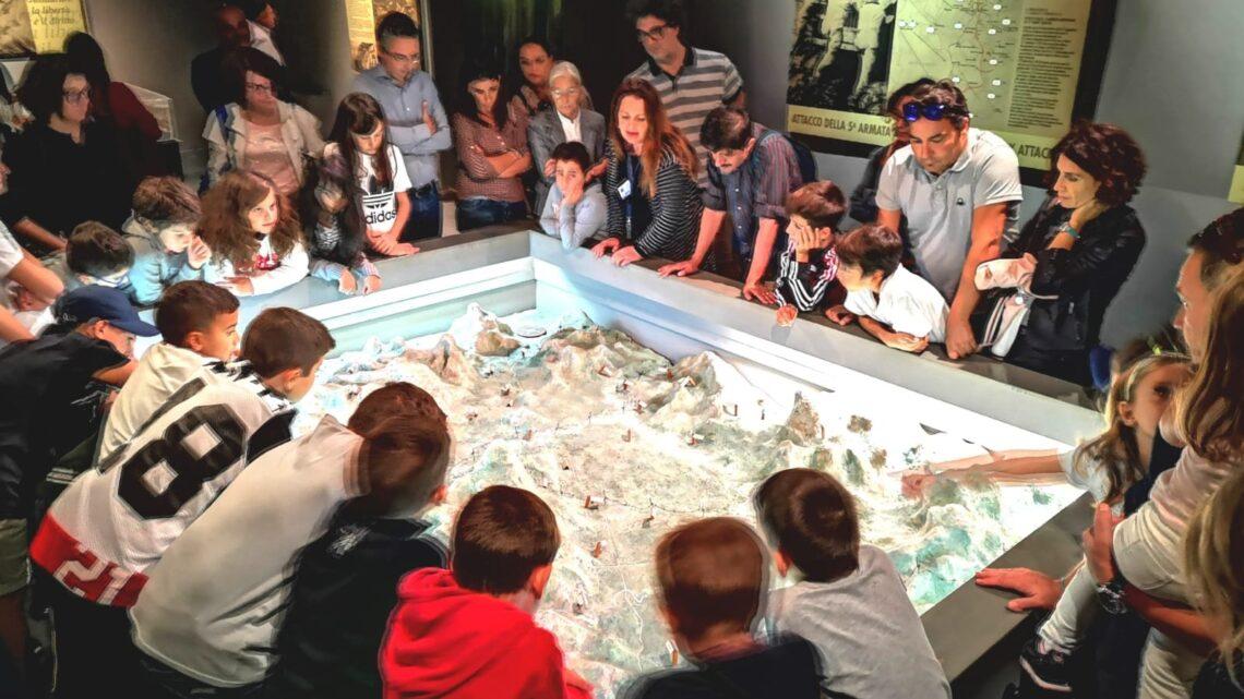 FaMu2022 – Domenica 9 ottobre laboratori per bambini e famiglia al museo Historiale e alla Rocca Janula