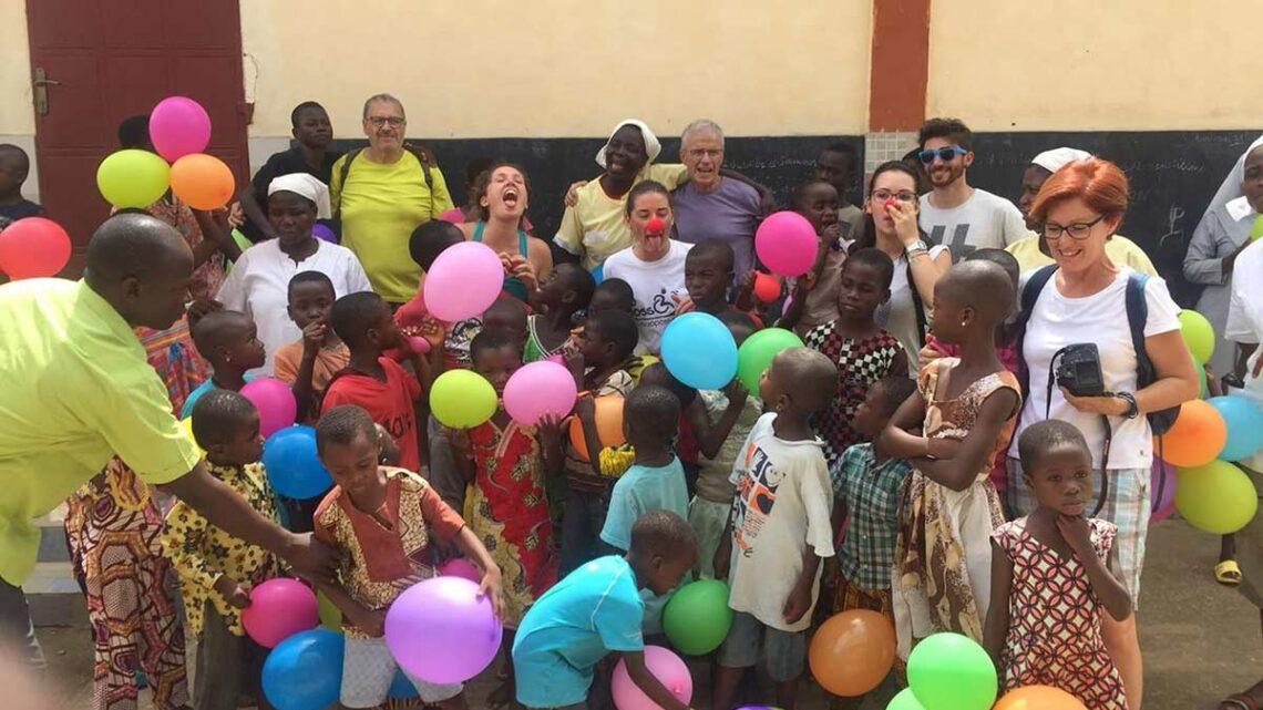 In Togo il “pozzo di Maria” grazie ai soldi raccolti con la vendita del fotolibro di Alberto Ceccon