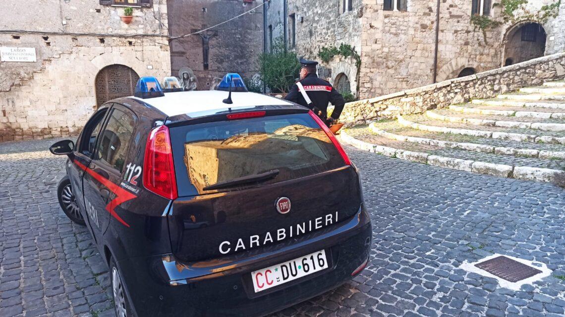 Deve espiare una pena di 5 mesi ai domiciliari per guida in stato di ebbrezza, arrestato un 50enne Deve espiare una pena di 5 mesi ai domiciliari per guida in stato di ebbrezza, arrestato un 50enne